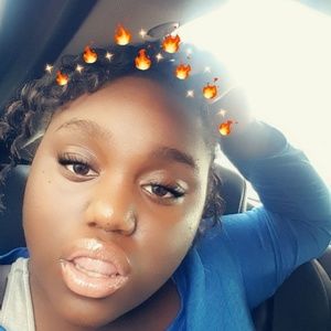 Meet your Posher, Jeannette